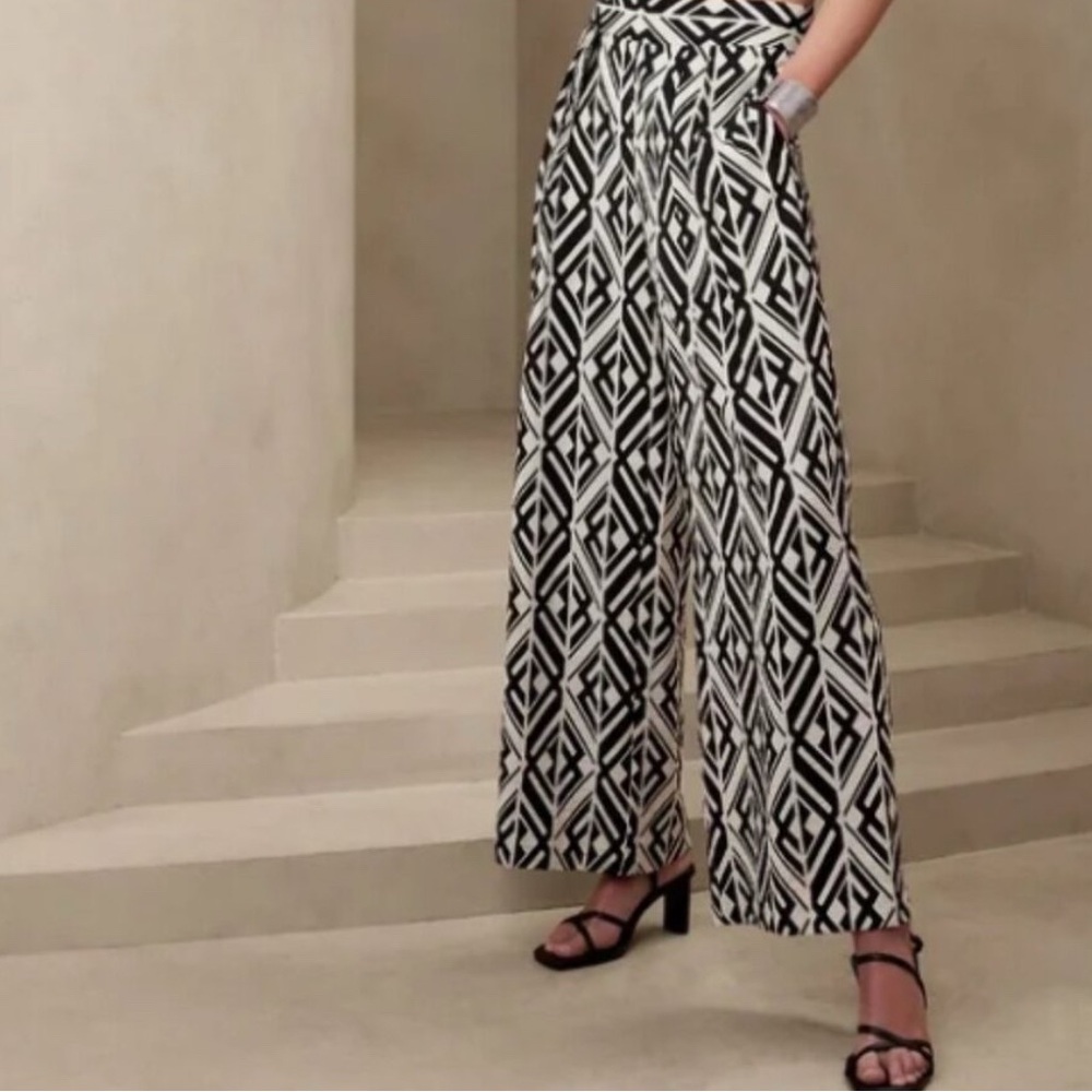 Banana Republic Black and White Wide Leg Palazzo Pants